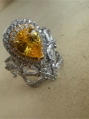 Yellow Teardrop Crystal Statement Ring - Women Jewelry